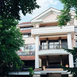 https://francesca-residence.bucharesthotelsnow.com